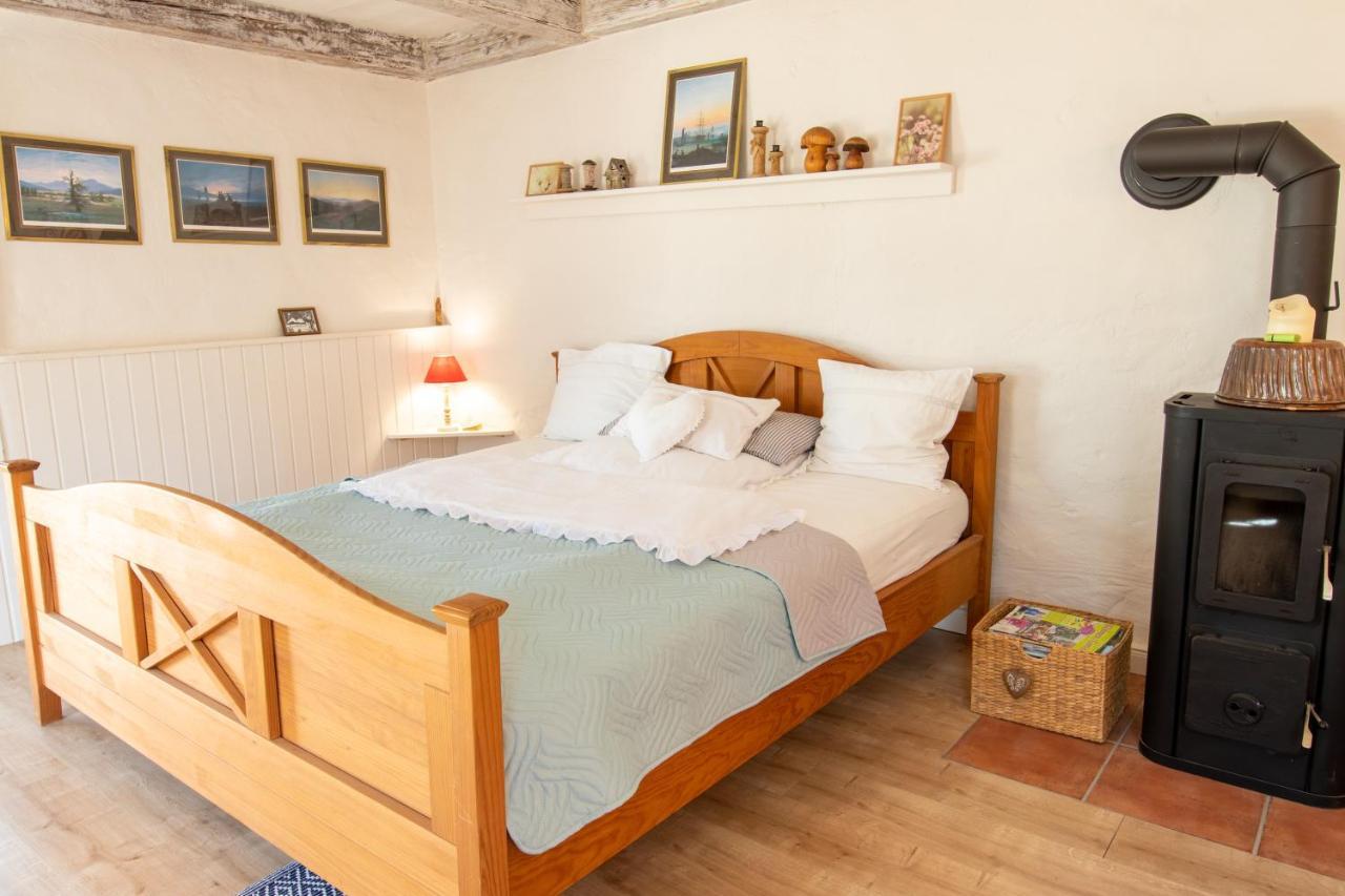 Uns Schuen Apartment Kroslin ภายนอก รูปภาพ