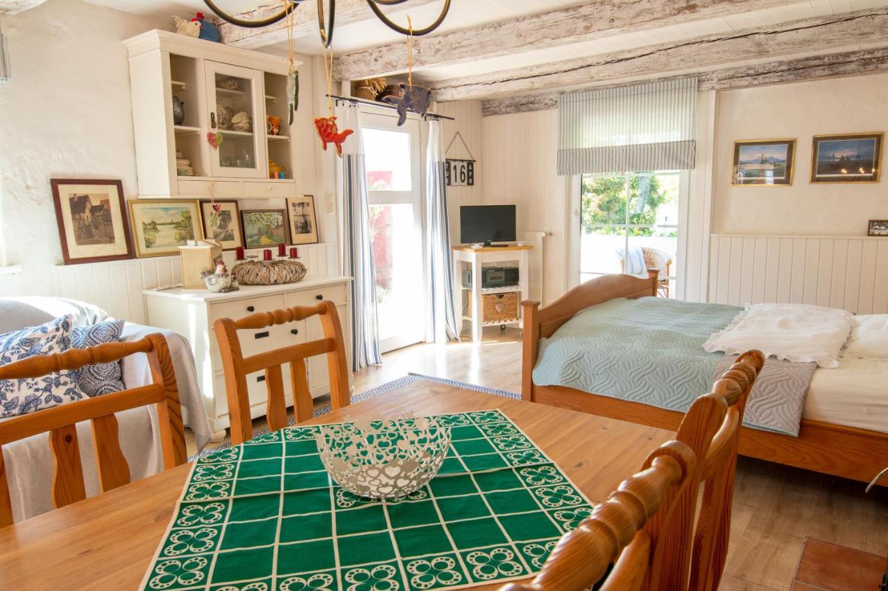 Uns Schuen Apartment Kroslin ภายนอก รูปภาพ