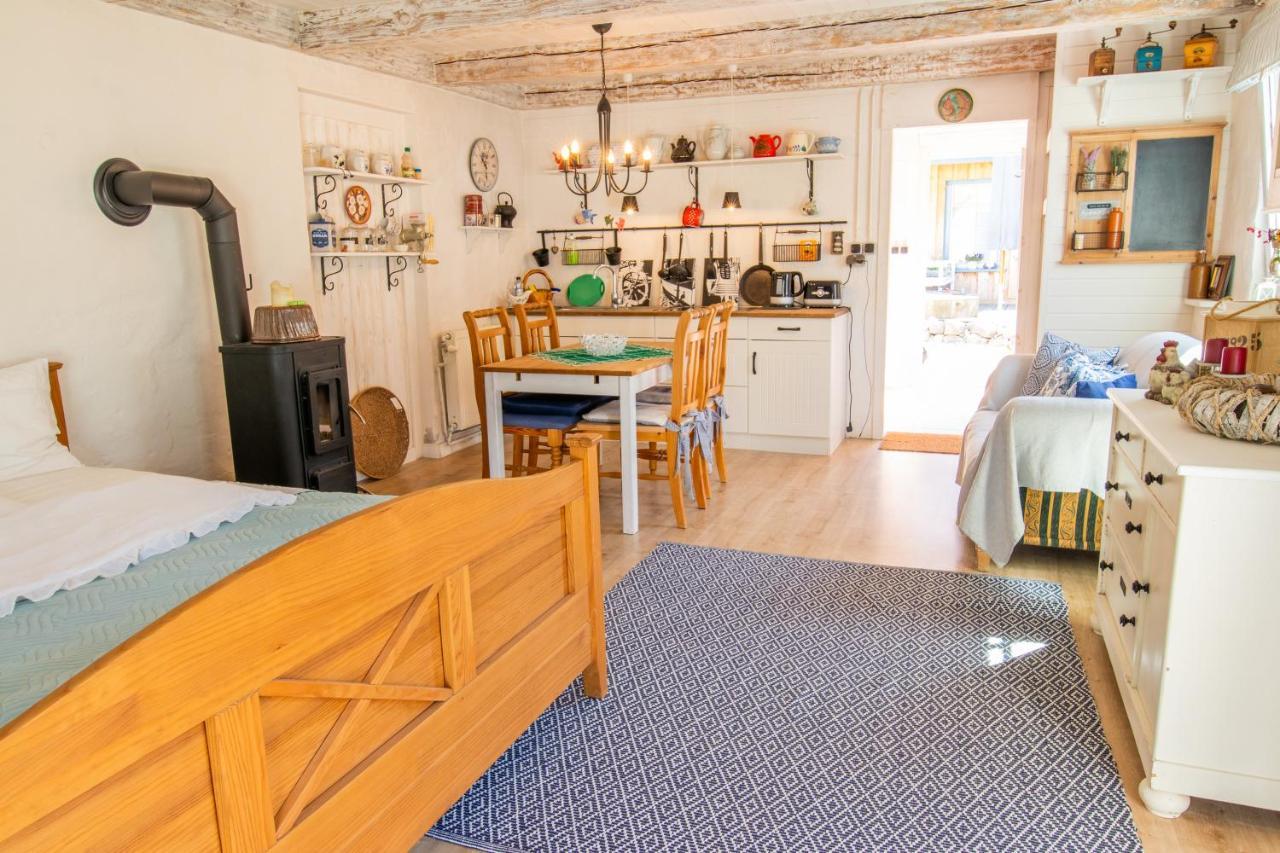Uns Schuen Apartment Kroslin ภายนอก รูปภาพ