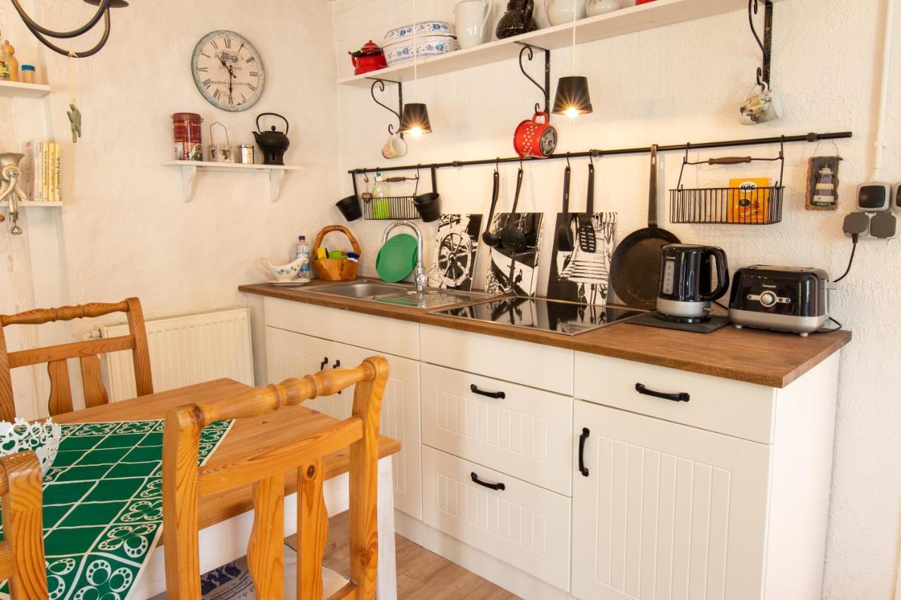 Uns Schuen Apartment Kroslin ภายนอก รูปภาพ